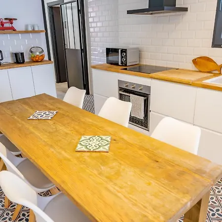 Martinez Boutique Apartament *